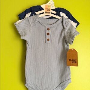 *NWT* Chick Pea 3-Pack Baby Bodysuits 6–9 Months – Waffle Knit + Print